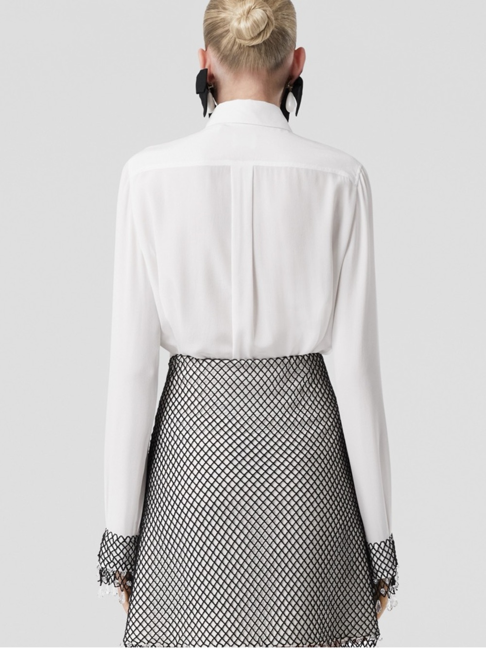 Burberry Paola Button-Front Shirt w/ Cuff Detail size 6 - Picture 3 of 9